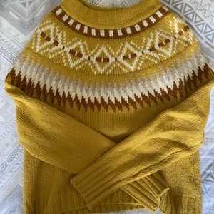 American Eagle mustard color sweater